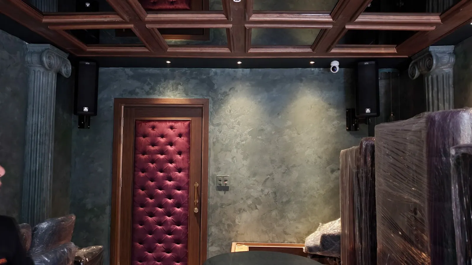 lắp đặt âm thanh quán lounge, bar