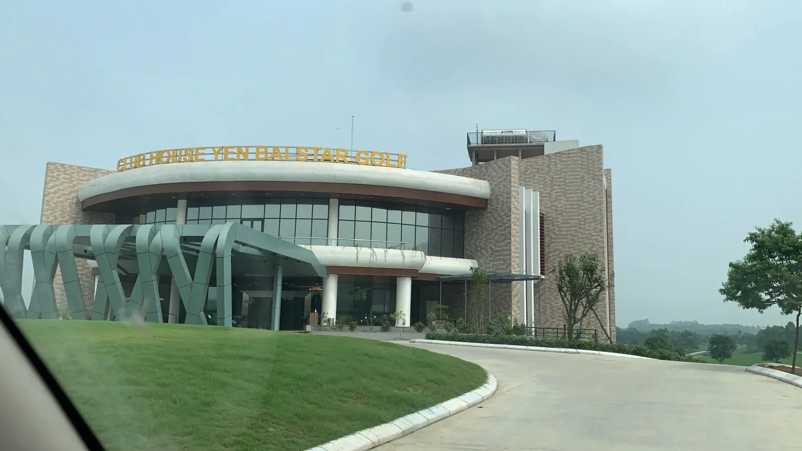 Lắp đặt hệ thống âm thanh cho hội trường sân golf lớn nhất Yên Bái
