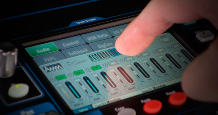 màn hình cảm ứng QU-PAC