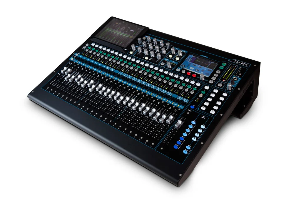 allen&heath QU24 hoạt động êm ả