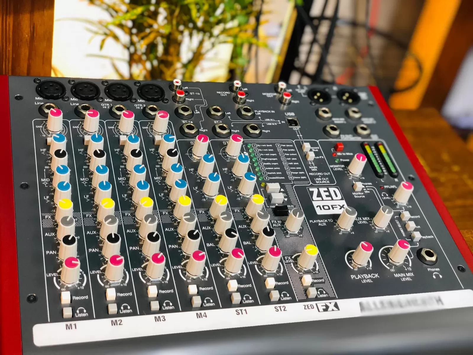 giao diện allen&heath zed10Fx